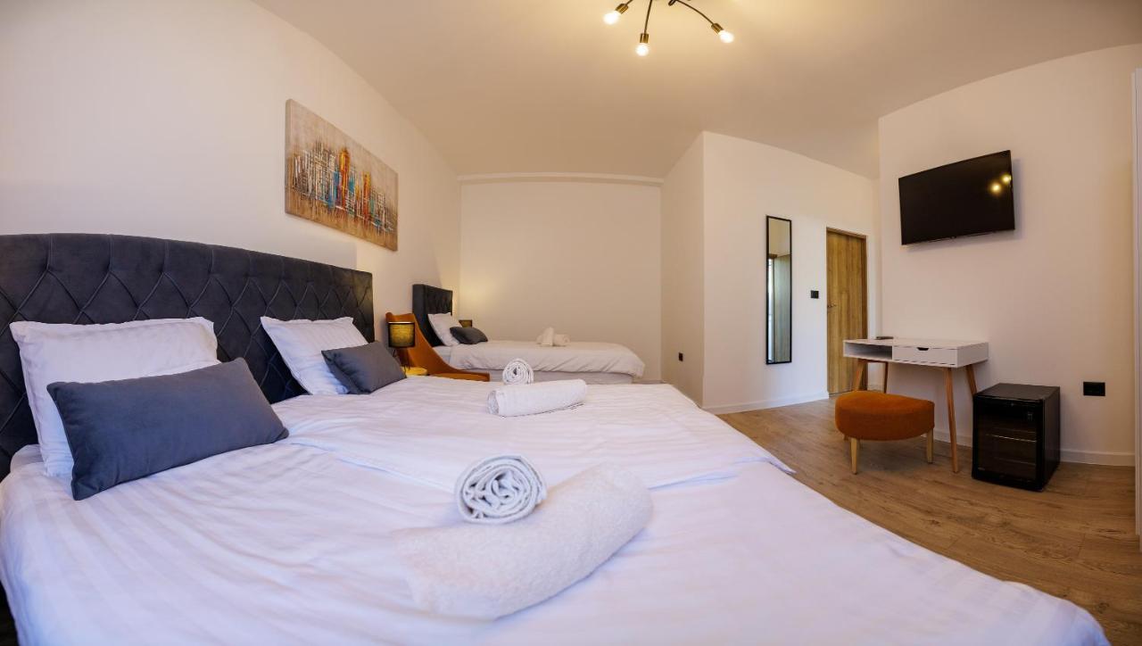 Rooms Lisnic Osijek Luaran gambar